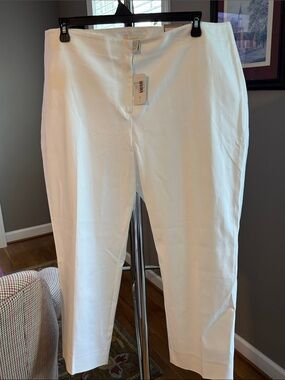 Chico's White Cropped Pants NWT